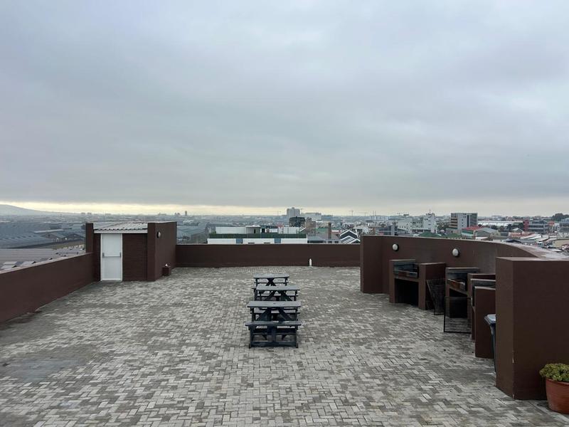 1 Bedroom Property for Sale in Woodstock Western Cape